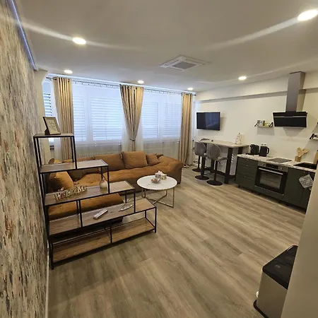 Apartment M4 *